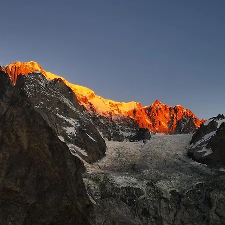 Aiguille Noire Parque de Campismo