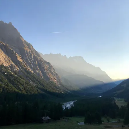 Camping Aiguille Noire * Courmayeur